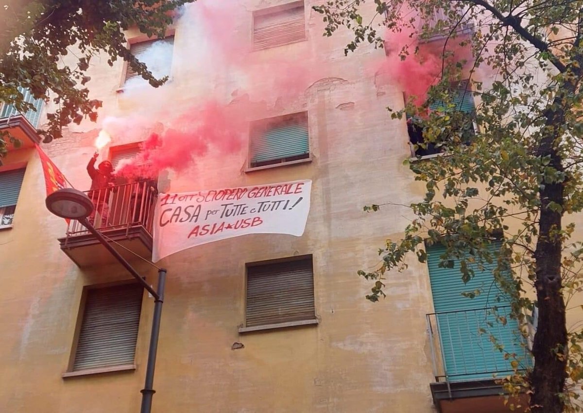 UnColpoAlCuore's tweet photo. La casa è di chi l’abita, è un vile chi lo ignora!

Nel giorno dell'antivigilia di Natale, la giunta più progressista d'Italia e le forze dell'ordine decidono di effettuare lo sgombero degli appartamenti di Via Zampieri 13, occupati l'11 ottobre dalle… https://t.co/HsHR0Pqi7x https://t.co/8bPRvGkzSV
