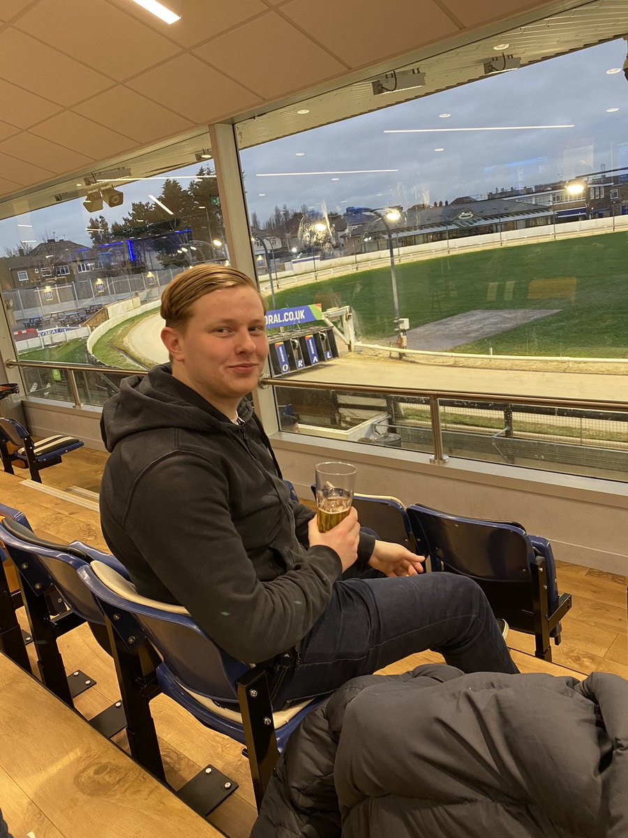 harrydell22's tweet photo. Took my son to his first dogs meet, he loved it! https://t.co/z22AQd40nw