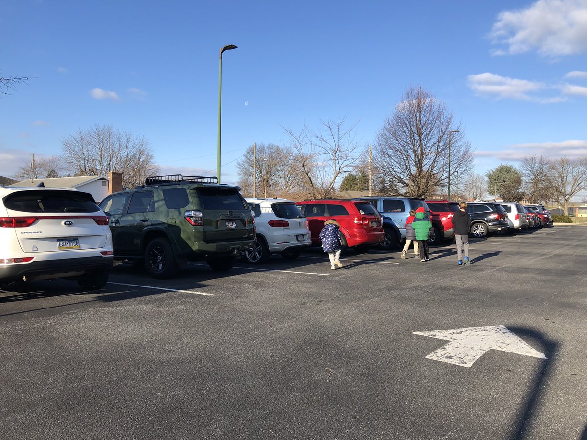 BandReese's tweet photo. The Pine Street Band Elves may or may not have spread some jolliness in the disguise of candy canes in a very stealthy fashion today! https://t.co/RN9ItemSGu