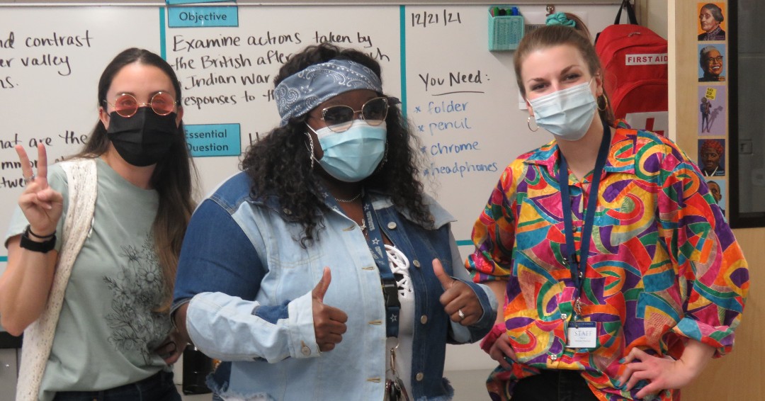 SyracuseAcademy's tweet photo. #SASCS #MiddleSchool dressed in various decade fashions for their #SpiritDay event leading up to #WinterRecess. Way to stay so fresh and so cool #SASAtoms! Visit our FB page to view more picts. from the #DecadeDays event.
.
@dfrankny @Ninacharters @CharterEmpire @nycharterassoc https://t.co/pHyjlh0nmb