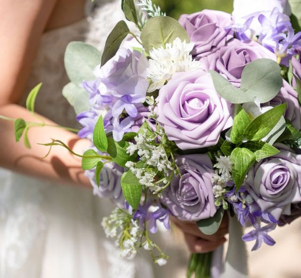 Fleurexpert's tweet photo. #Pantone a dévoilé la couleur de l'année 2022: Very Peri 🟣

#Fleurexpert est fier d'accompagner les experts de l'industrie florale dans leur quête d'innovation et d'expression créative avec des fleurs séchées et coupées issues des meilleurs fournisseurs. 💐

Photos: Pinterest https://t.co/BndnzfVSjx