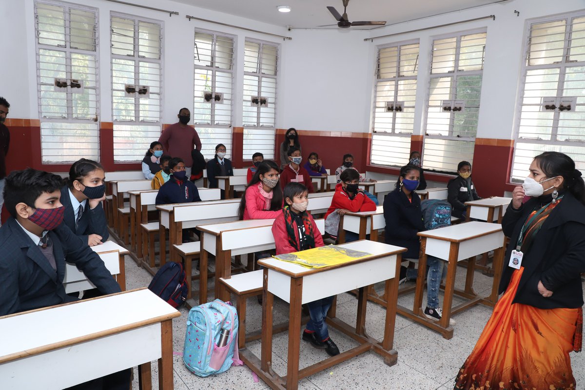 BBPSMV's tweet photo. They enjoyed and connected with each one of us..it was indeed a pleasure for BBPS to have the young ones with us.
Here are the glimpse of the same..
#kindenssmatters #santawithin #chrimas2021 @UNESCO_MGIEP https://t.co/f8CzkaDq5z
