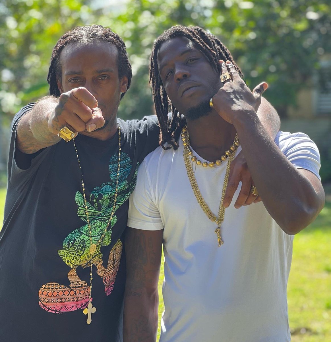 131Kill's tweet photo. Retrouve le bro @kerosnofficiel sur «  Péyé mwen » le titre c’est « Mèm vi la »  C juste Saale les G🤟🏾🔥 https://t.co/mHRQw6tsPG https://t.co/4fDYN8gpOP