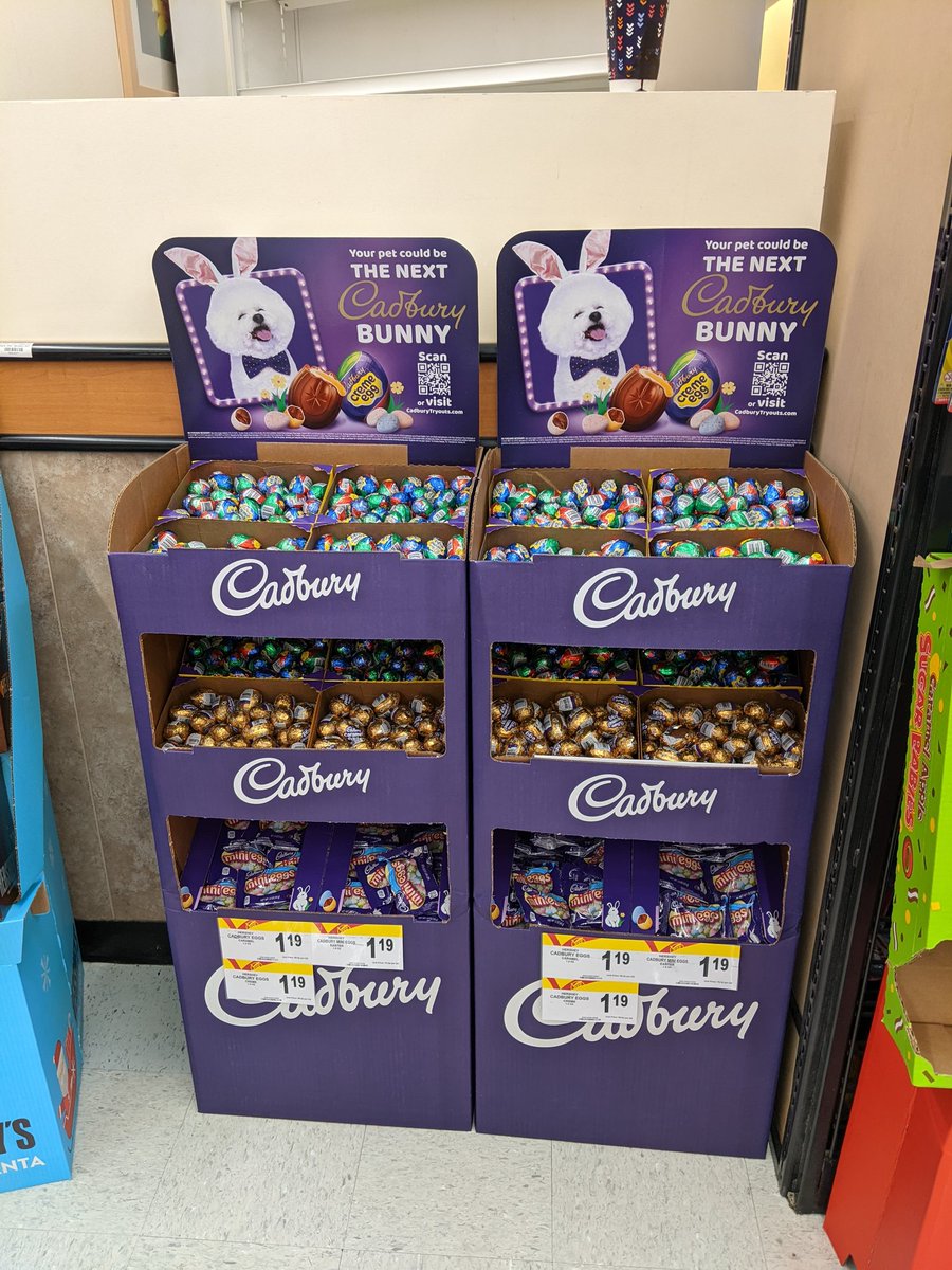 Ashleyf2006's tweet photo. @dustinpari I was at a grocery store yesterday and actually saw freaking Easter candy! https://t.co/dCinUp8NMY