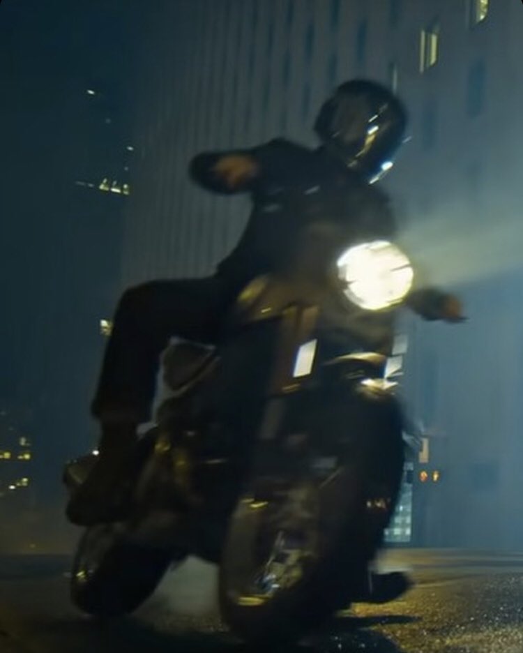 lamotoarg's tweet photo. 4) Ducati Scrambler 800: En #MatrixResurections la marca italiana volvió a dar el presente con su exitoso modelo ligeramente tuneado para la ocasión. https://t.co/utamssnniq