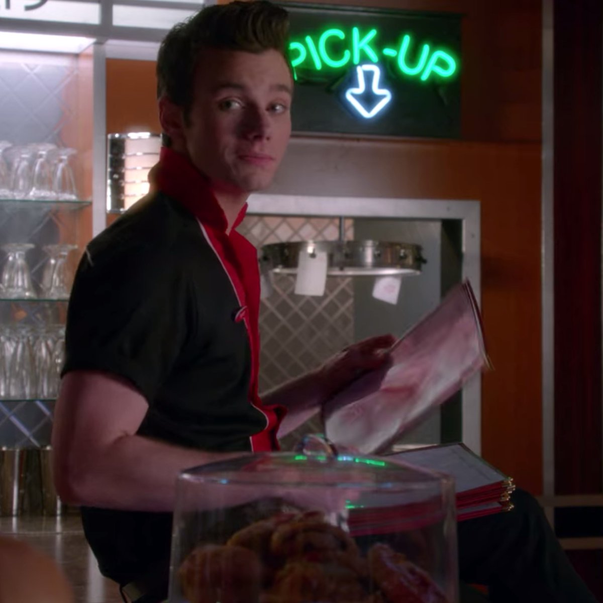 hourly kurtana (@hourlykurtana) on Twitter photo 