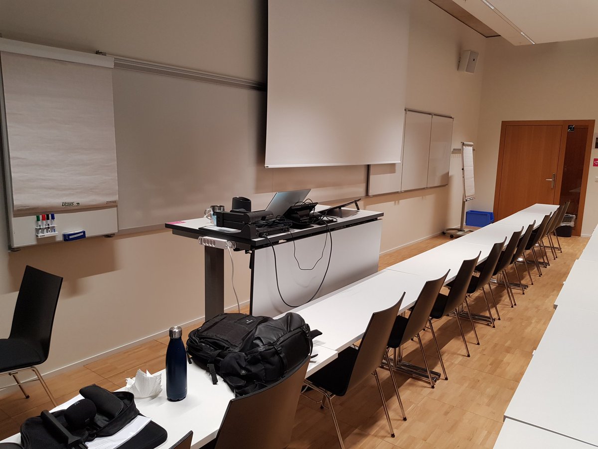 RolandGisler's tweet photo. #hs21 #oop #finale Ich bin gespannt, wann wir wieder hier sind. Macht's gut, und frohe Festtage! https://t.co/qBiAxr07Ai