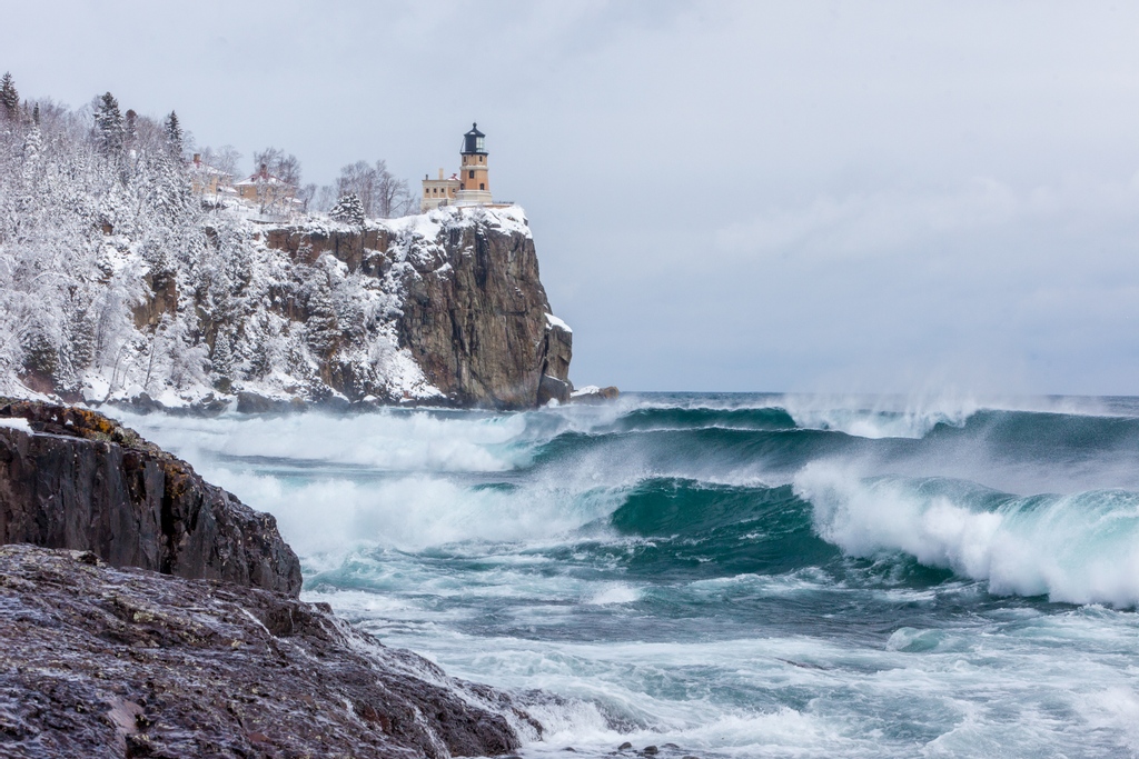 MNMOmag's tweet photo. Get your Guide to Winter Adventures from the North Shore to the BWCA. Experience the Wild, Rugged NORTH! @LovinLakeCounty #Sponsored #OnlyinMN #MNNorthShore #LovinLakeCounty https://t.co/g73bRBuRxW