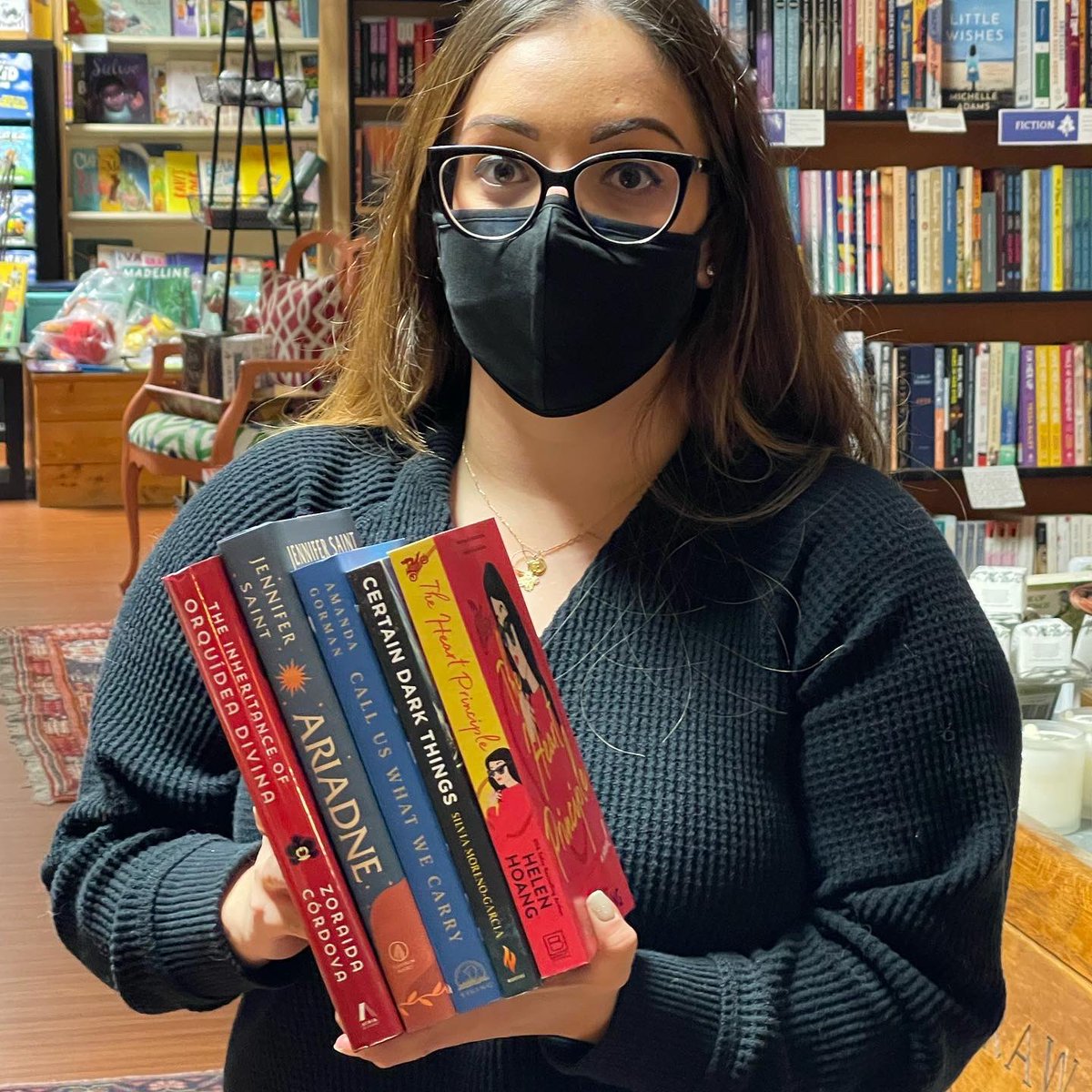 rakestrawbooks's tweet image. No matter who you’re shopping for our talented booksellers can find you a great book for them! We’re open 9:30 AM to 5 PM today. Come on down! #welovebooks #stacksofbooks #indiebookstores #booksellers #shoprakestrawbooks #livelocallydanville