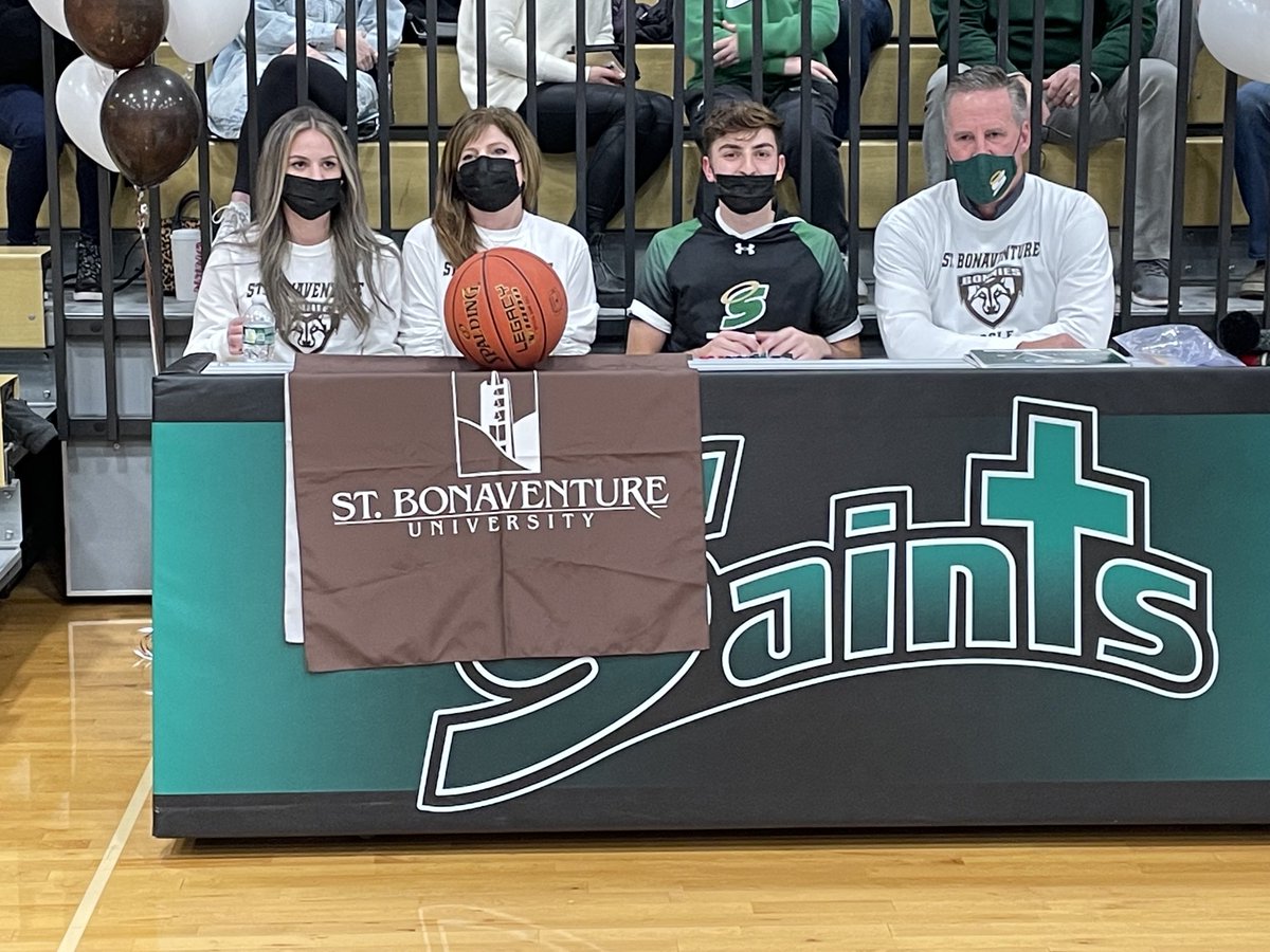SCCPrincipal's tweet photo. Congrats to Senior Michael Bucko on signing his NIL to play golf at St Bonaventure! We are so proud of Michael!! #GoSaints ⁦@StBonaventure⁩ https://t.co/jZrPLkqlZh