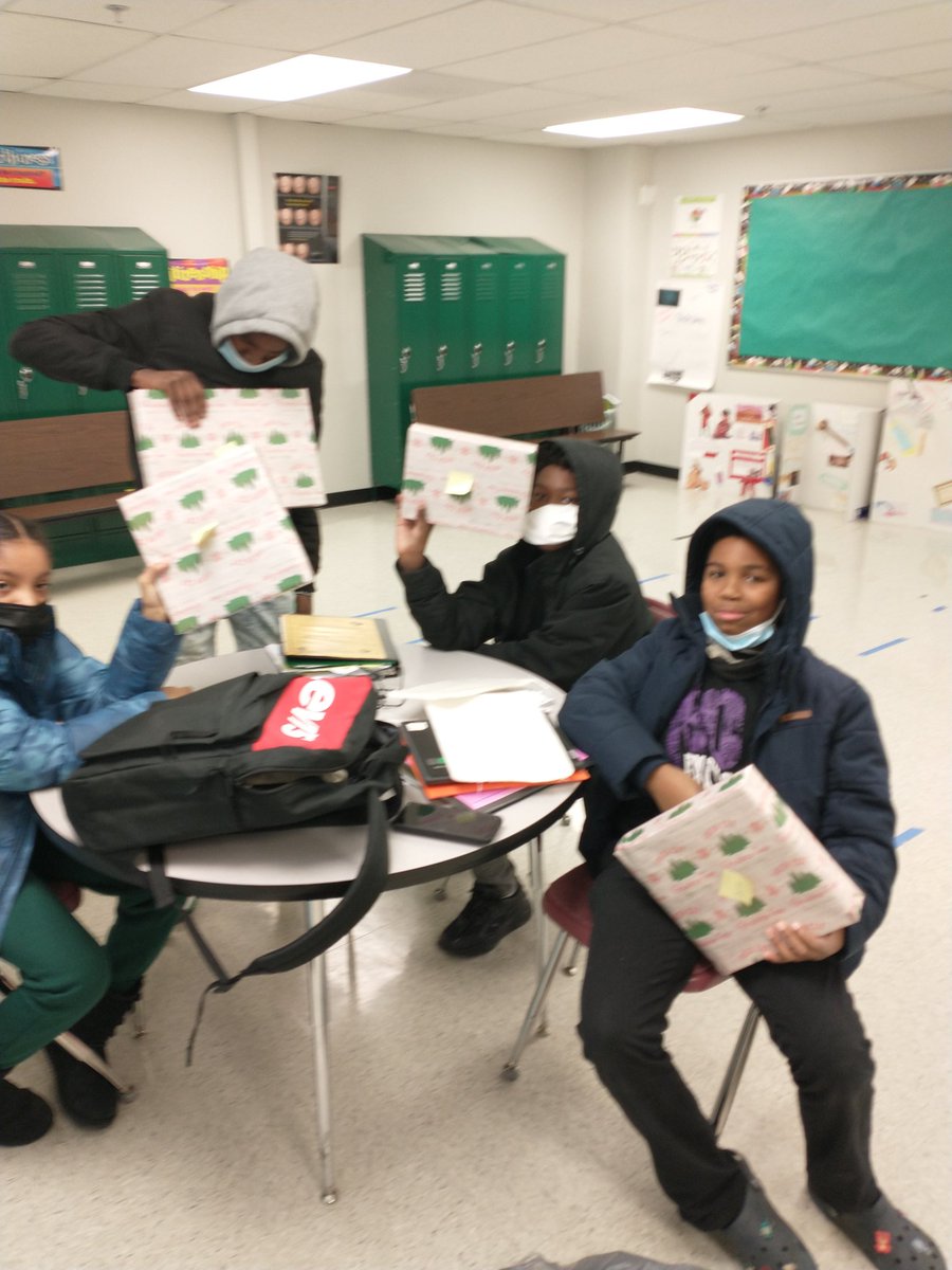KRadday's tweet photo. Holiday gifts for MEC compliments of The Education Foundation @foundationbcps https://t.co/azKToUTvMc