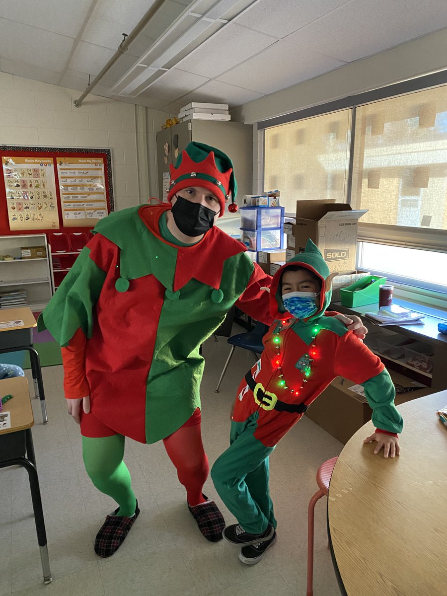 SunsetHeightsEL's tweet photo. Twin Elves!!!  2nd Grader Ian and Mr. C!  @NASHUASCHOOLS https://t.co/MVt85D7BSs