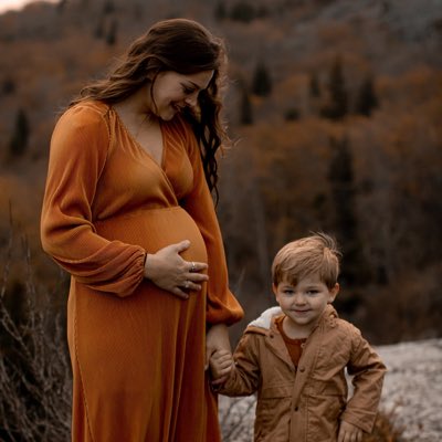 SavannahSisk's tweet photo. #NewProfilePic https://t.co/8uDvpnROeh