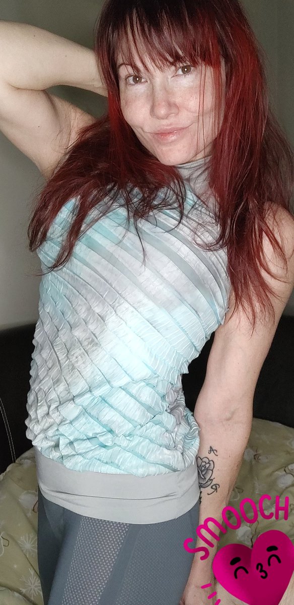 CollectorCream's tweet photo. #nomakeup it's a lifestyle ❤️‍🔥

#redheadgirl #hardbody #milflover #bustybabe #olderwomen #olderwoman #milf #milfs #stepmomfantasy #thirsty #inkedup #redhair #redhairdontcare #eyes #sellingpanties #wifey #sellingpictures #SellingContent  #nomakeupselfie #hugeboobies #creamy #dsl https://t.co/pfZcJuEoZs