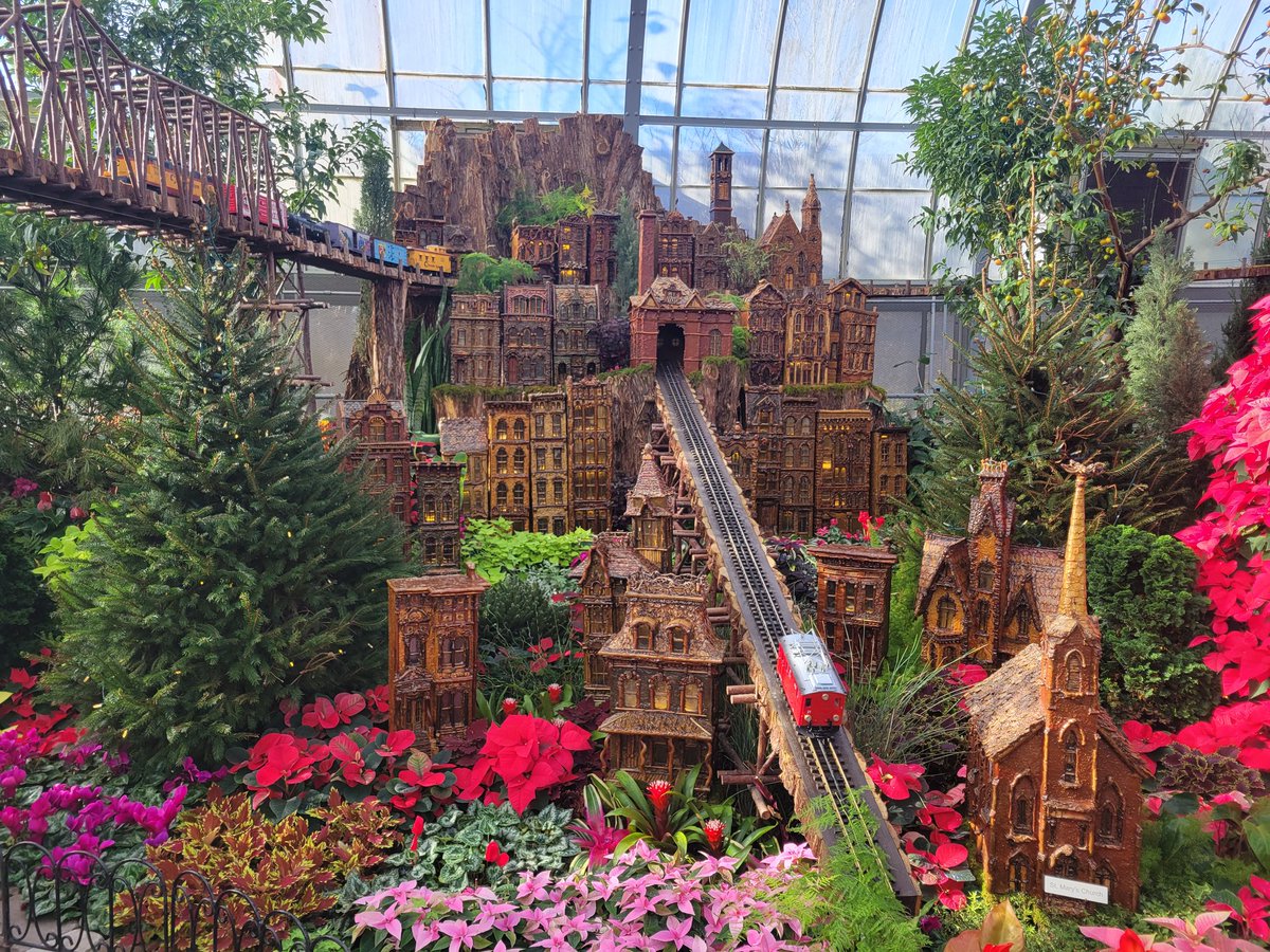 OtterCreekGCM's tweet image. Enjoy doing things with our team members. Such a great group to work with all year, and enjoyed Bourbon tasting, arboretum, escape rooms, and teamwork board games with them this year. Building culture and trust. Thankful for all of you. #verythankful