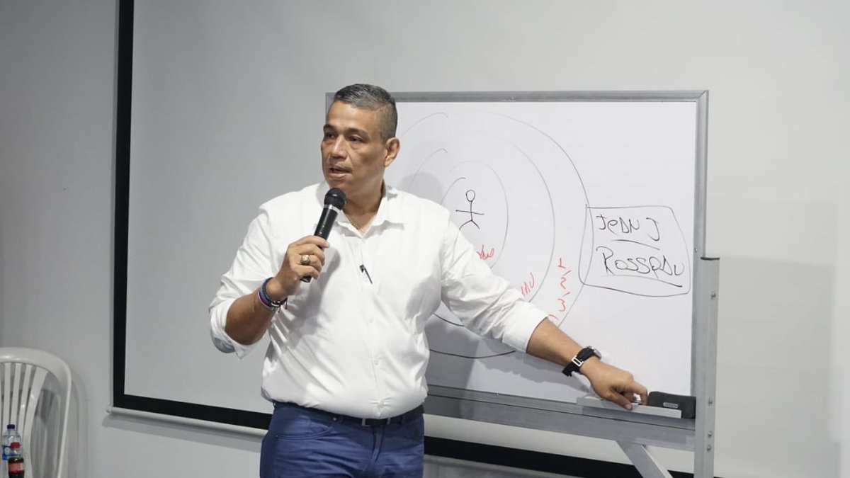 Caracol_Cali's tweet photo. "Tuvimos que tomar medidas como cerrar el Túnel Mundialista y evitar algún tipo de bloqueo… No hubo escándalos, no hubo daños, no hubo peleas… Comportamiento ejemplar”: Carlos Soler Secretario de @SeguridadCali 

🔴  https://t.co/8fYOqthKfu https://t.co/JGwgdR80q8