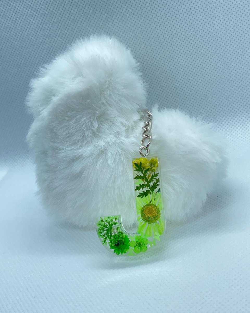 eriikadb's tweet photo. it costs $0.00 to retweet and support my small business! Link in bio🥰 #SmallBusiness #Christmas #giftideas https://t.co/rFM5wAktir