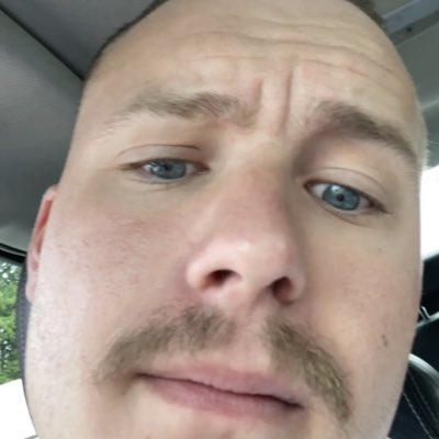 Chickenugget_2's tweet photo. #NewProfilePic https://t.co/vpxOPP8onL