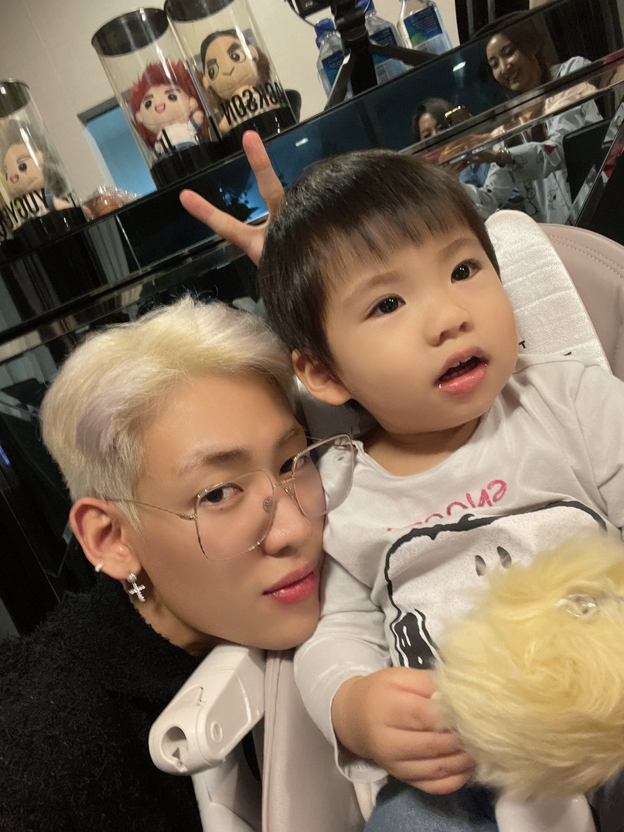 n_siruethai's tweet photo. 💚💚#bambam1a https://t.co/n5Zkyoa5xq