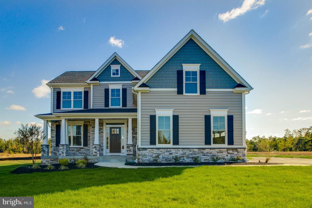 bigoleboy1's tweet photo. The long house hunt is finally over. Contact me now for a showing! #homesforsale  https://t.co/sfWKBLjyVf  [For sale] https://t.co/nVIKUshqKt