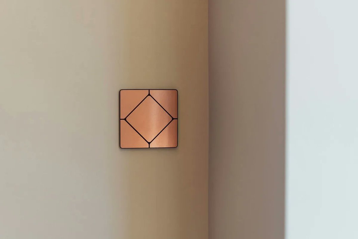 faradite's tweet photo. The TAP-5 - Brushed Copper: glorious in any light.
#loxone #switchplate #homeautomation #smarthome #createautomation https://t.co/bAPY4xdE9N