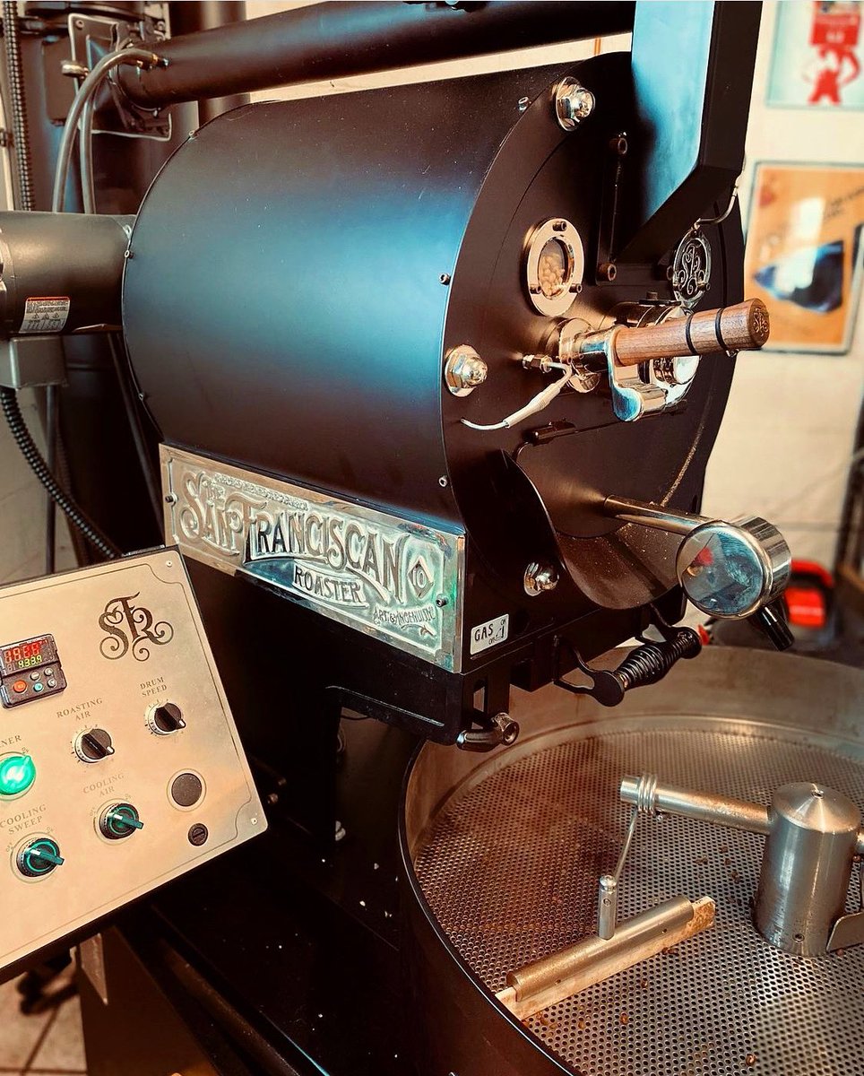SanFranRoaster's tweet photo. This custom black + nickel SF-10 is roasting beautifully at its new home in Paco’s Coffee in Jacksonville, FL. 

📷: Paco’s Coffee
#sanfranroaster #pacoscoffee #SF10 #custommade #artisanroaster https://t.co/fKOVc9ZE1V