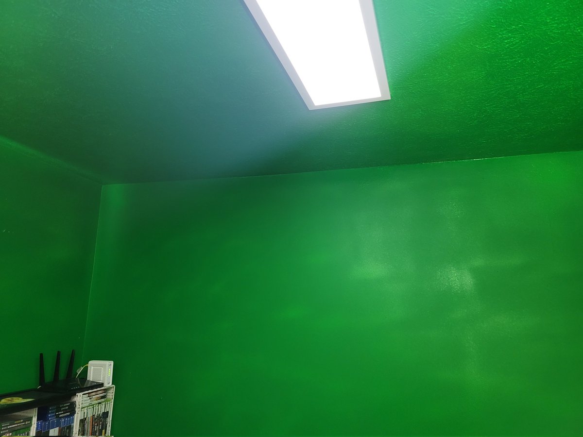 TKLiveTTV's tweet photo. Well I finally did it, 3/4 of the room is green....

I'd do more but I think the paint fumes are kicking in.

#thatstreamerlife #greenscreenteam #greenscreenlife #Greenscreen #greenroom #greenongreen https://t.co/E8PsOxmsSv