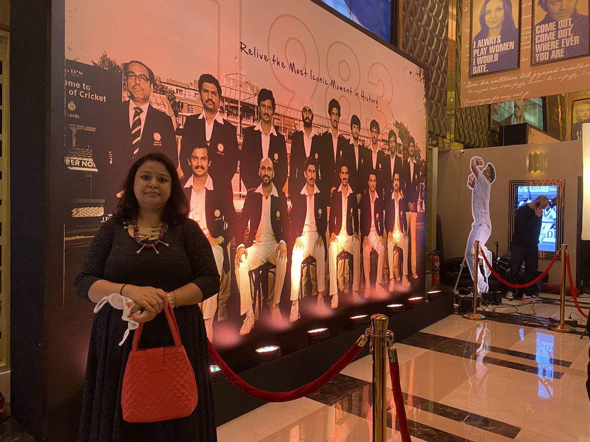 jutikamahanta's tweet photo. What a grand show #83thefilm Premier #pvr #infinitymall
You just nailed it #ranveersingh 
Super performance by all. Thanks a ton #rbadree 
#83thefilm 
#premiere 
#kapildev 
#kabirkhan https://t.co/DYS8Xt43nA
