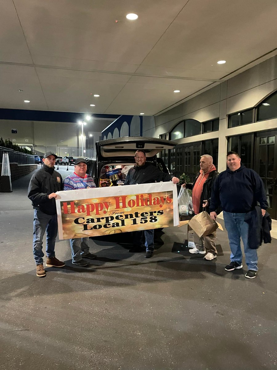 EASCarpenters's tweet photo. Local 158 members have been donating to the council toy drive this holiday season for all those in need.
Thank you for contributing as a #communitycarpenter.
#UnionStrong #UnionProud https://t.co/FaRO6mMSJV