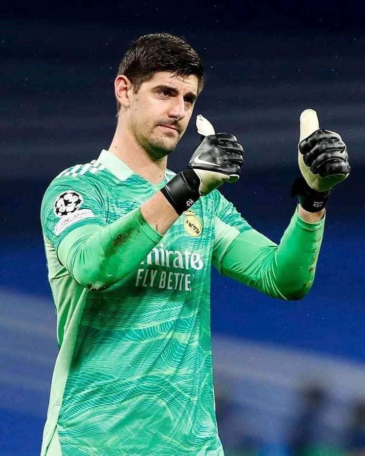 lifeisFootball6's tweet photo. هل تعلم أن ريال مدريد تلقى هدف وحيد فقط خلال شهر ديسمبر .💪😍🔥🔥♥️
#ريال_مدريد #هلا_مدريد https://t.co/BdvgH1Lfbi