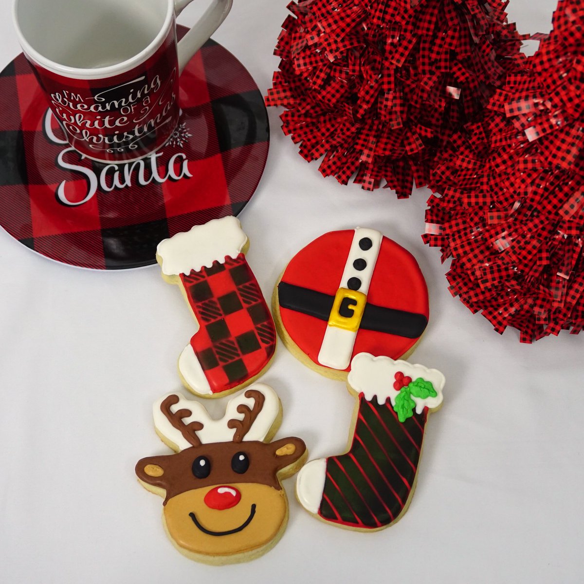 LadyLalaBakes's tweet photo. Hang your stockings, and don’t forget to leave Santa cookies tomorrow night! Do you think these will move me to the Nice List?  
#Christmascookies #icedsugarcookies #decoratedcookies https://t.co/dHlvm5NGC9