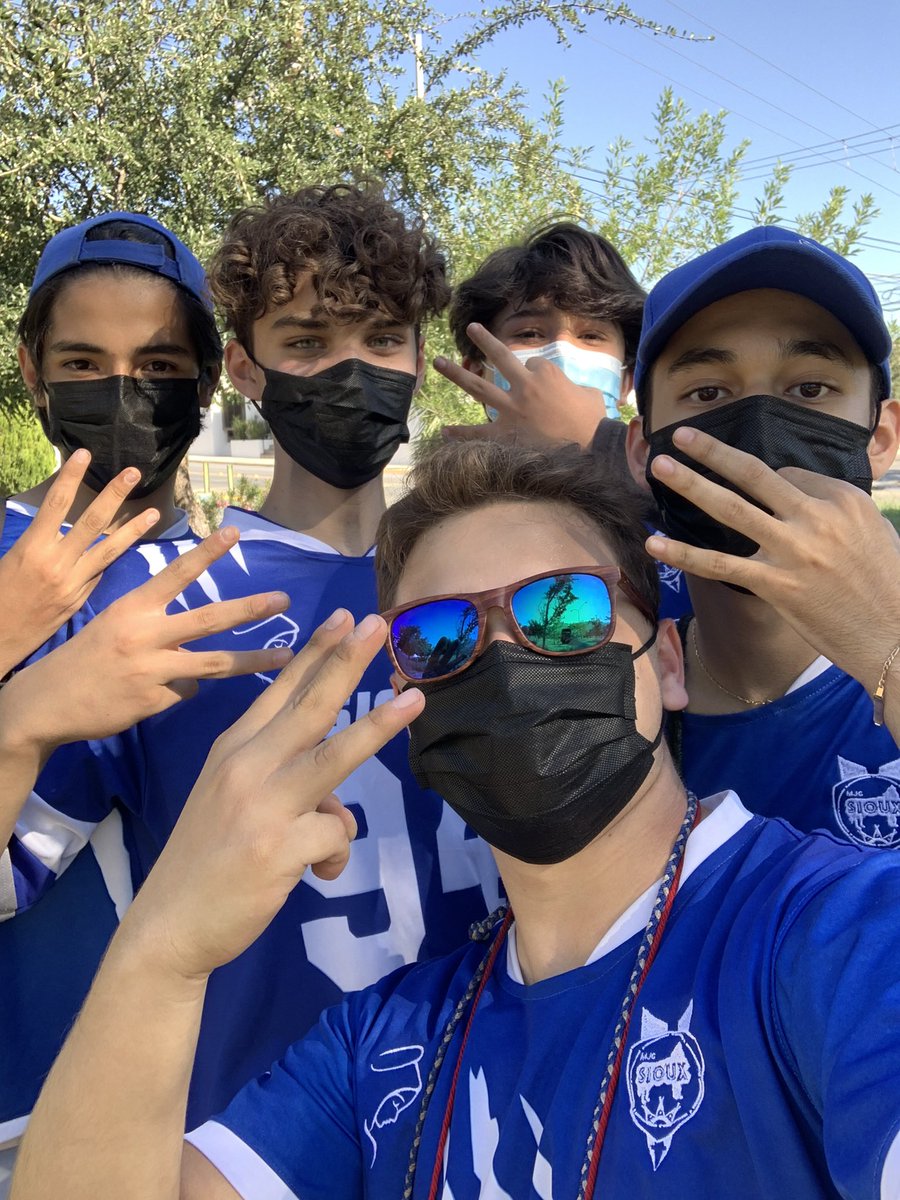 SiouxForaker's tweet photo. 27 años venciendo todo con amor unidos a Cristo 🔵⚪️🐺 https://t.co/woEUNM4oWM