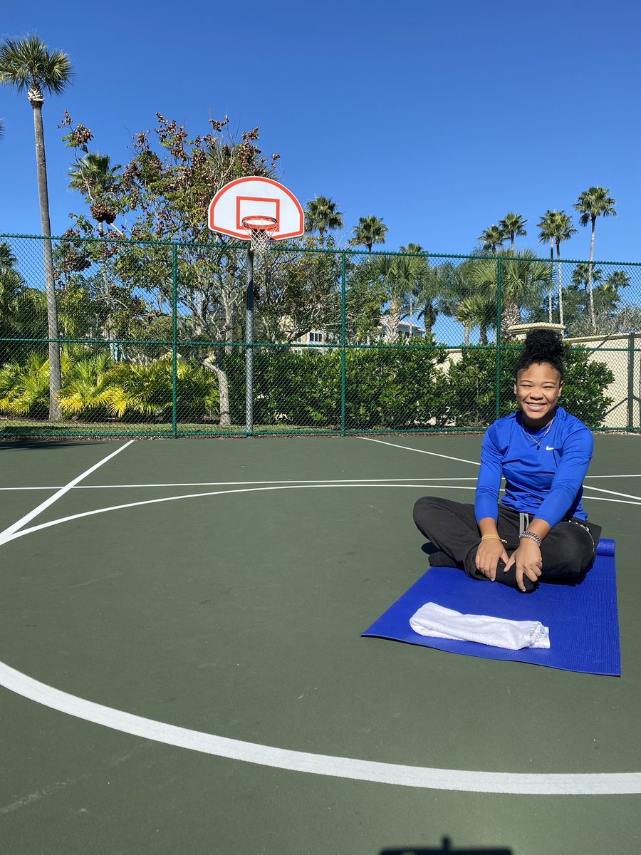 I started out the morning with #yoga ! #flexibility #balance #stretched #vacation 
#fitness <a href="/Softball_Home/">Softball Home🥎</a> <a href="/SoftballConnect/">Annetta Viviani🌩</a> <a href="/ondecksoftball/">OnDeck Softball 🥎</a> <a href="/ImpactRetweets/">Impact Promotions</a> <a href="/ConnectSports_/">Connect Sports</a> <a href="/sportsthread/">sportsthread</a> <a href="/IHartFastpitch/">I❤️Fastpitch</a> @StriveSoftball