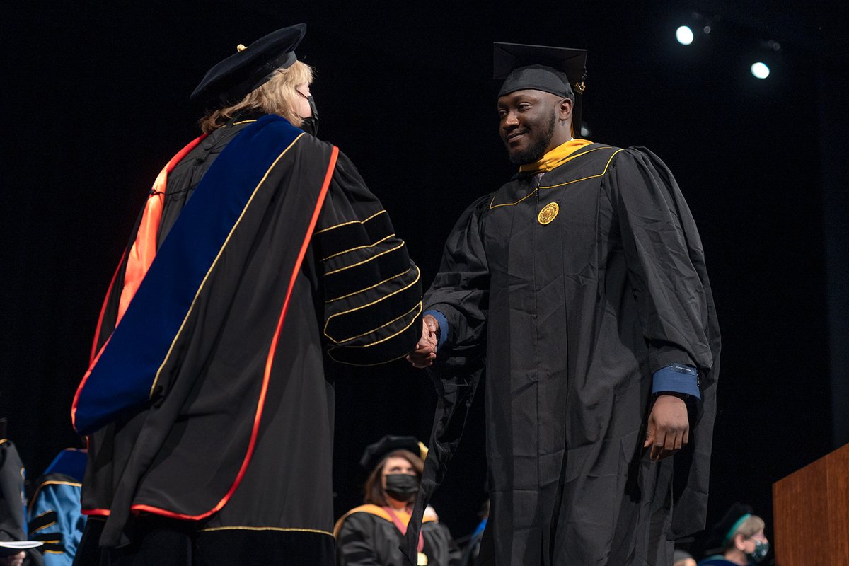 A few memories from Friday's masters commencement at <a href="/HancherUI/">Hancher</a>. Congratulations, Hawkeyes! 🖤💛 (📷:<a href="/Cale_Stelken/">Cale Stelken</a>) #gradhawkstrong #uiowa #iowa #universityofiowa #hancher #commencement <a href="/uiowa/">University of Iowa</a>