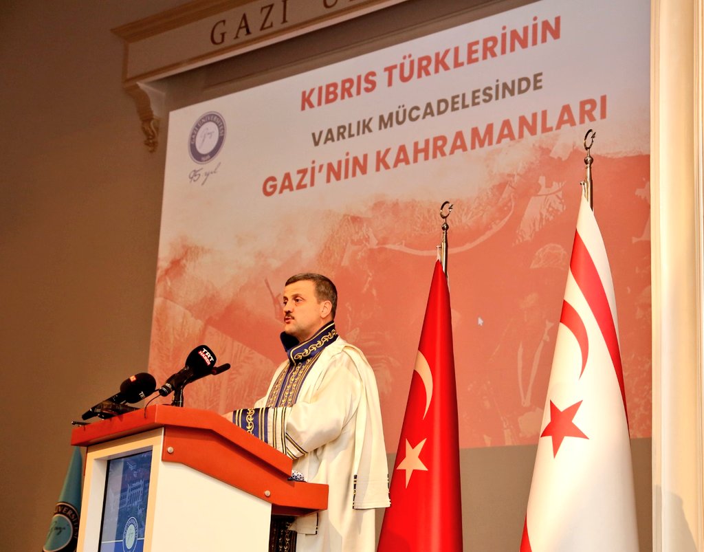 Gazi_Universite's tweet photo. KKTC Cumhurbaşkanı Sayın Ersin Tatar, Üniversitemiz Mimar Kemaleddin Salonunda düzenlenen “Kıbrıs Türklerinin Varlık Mücadelesinde Gazi’nin Kahramanları” anma törenine katıldı.🇹🇷 
@KKTCCB @ersinrtatar https://t.co/npshnvOTOw