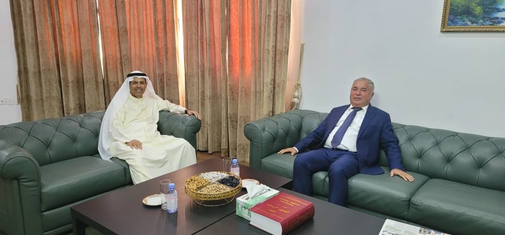 tajembkuwait's tweet photo. On December 5, 2021, the Ambassador of the Republic of #Tajikistan to the State of #Kuwait Zubaydullo Zubaydzoda met with the Charge d’Affairs of the Embassy of the #Syrian Arab Republic Mustafa Dayoub and renowned Kuwaiti journalist Khalifa al-Kharafi. https://t.co/LOwc8cmWXu