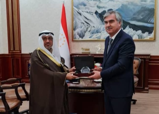 tajembkuwait's tweet photo. On December 6, 2021, the Minister of Finance of the Republic of Tajikistan Fayziddin Kahhorzoda met with a delegation of the Kuwait Fund for Arab Economic Development, headed by Director General Marwan al-Ghanim, that is on a working visit to Tajikistan. https://t.co/Wbdo0IqVnC