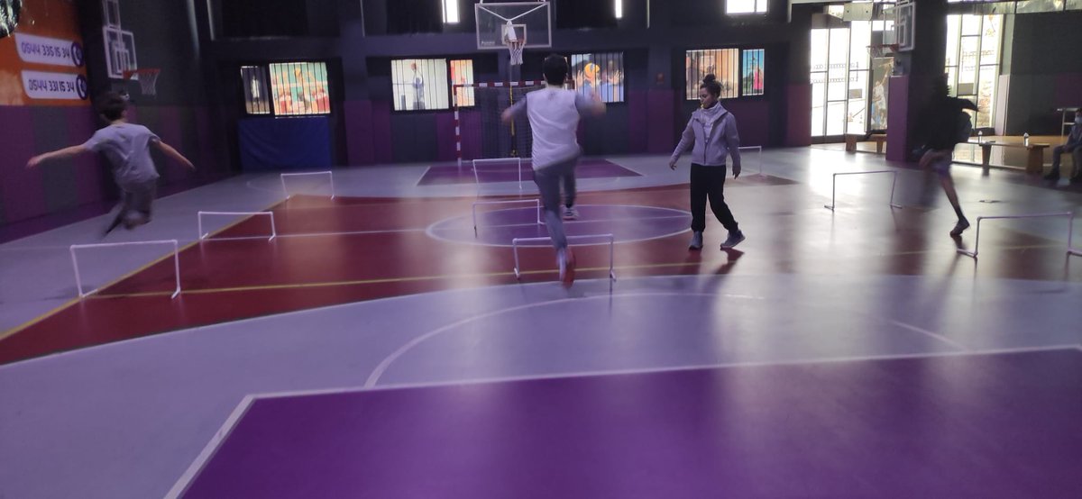 Atletizmde engelli koşu 🏃‍♀️
@ugurokulkurtkoy 
<a href="/nilcicek/">Nil Çiçek</a> 
<a href="/nazli10er/">Nazlı Sert</a> 
@EraslanMrv
<a href="/oguz_turkmenli/">Oğuzhan TÜRKMENLİ</a> 
<a href="/tezguralper/">Alper Tezgür</a> 
@ercesahin2