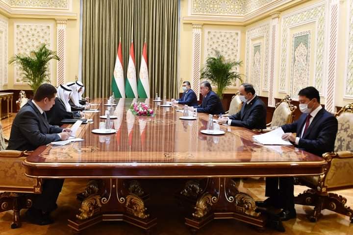 tajembkuwait's tweet photo. On December 7, the Founder of Peace and National Unity - Leader of the Nation, President of the Republic of Tajikistan, H.E. Mr. Emomali Rahmon, received Director General of the Kuwait Fund for Arab Economic Development Marwan Abdullah al-Ghanim. https://t.co/dfsVaBqB2H