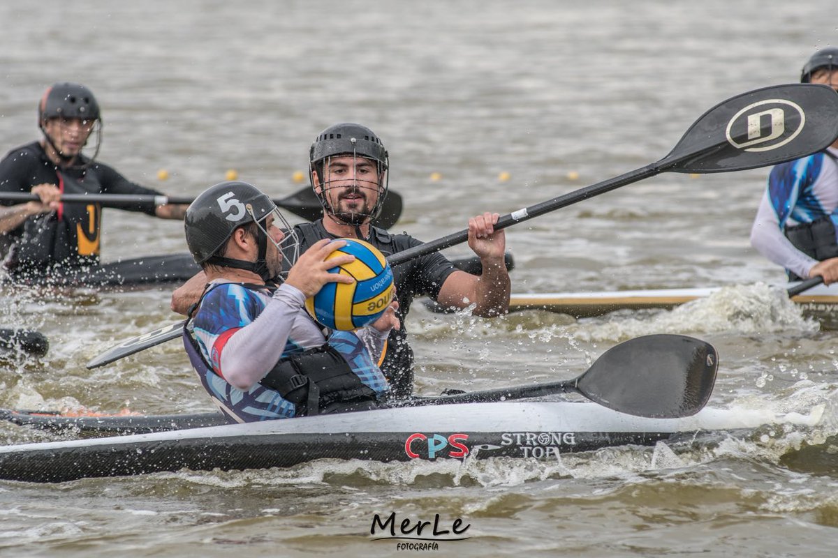 MerLE2021meme's tweet photo. Ultima fecha de la copa Argentina de Kayakpolo!
Un deporte que crece dia a dia😍❤️🔥
#CopaArgentina #kayakpolo #kayakpoloenargentina #seleccionargentina #Deportes #Salud #vidasana #photography #fotografia #photoshop #photoediting #edicion https://t.co/R4oGLu8QRA
