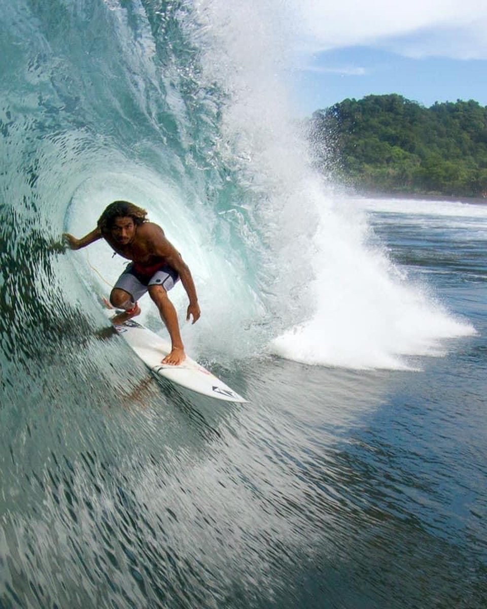 WSLOneOcean's tweet photo. This holiday season, we’re thrilled to be supporting the Surf Conservation Partnership with a meaningful philanthropic gift for their #SurfConservation work in Costa Rica. Learn more at https://t.co/dY6lTmV8GN
.
@SaveTheWaves @ConservationOrg #weareoneocean #costarica #surf https://t.co/81NWKrOAak