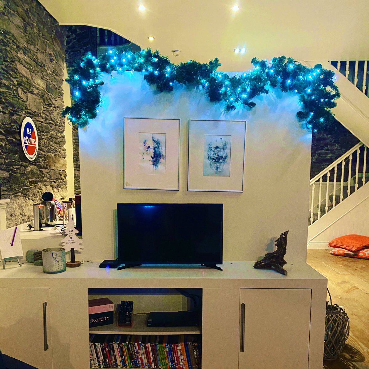 TheVestry2013's tweet photo. #HappyXmas 
#HappyHoliday 
#HappyChristmas
#MerryChristmas https://t.co/fOo5Aepues