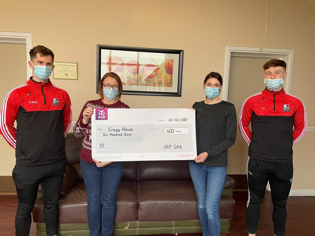 DrumcliffeRPGAA's tweet photo. Our Senior men and ladies teams raised €600 for Cregg house all from player donations - pictured presenting the cheque are Cian McBride &amp; Lorcan Long representing our Senior Men's Football team and Eimear Colreavy &amp; Michelle McNamara representing our Ladies team #gaa #GAABelong https://t.co/ZQLf5kkkOV