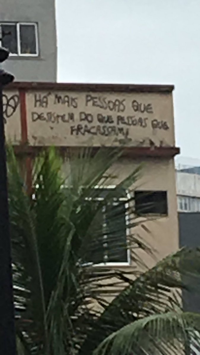 YuriResendeF's tweet photo. “””O que as paredes pixadas tem pra me dizer ?””” #xarpi #culturaunderground #resistencia #rjcaos #caxias https://t.co/bgEy6qPfsS