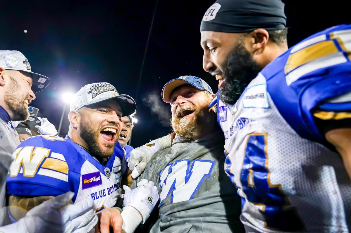 Wpg_BlueBombers's tweet photo. Top of the tree. https://t.co/7u6MgLDk6w