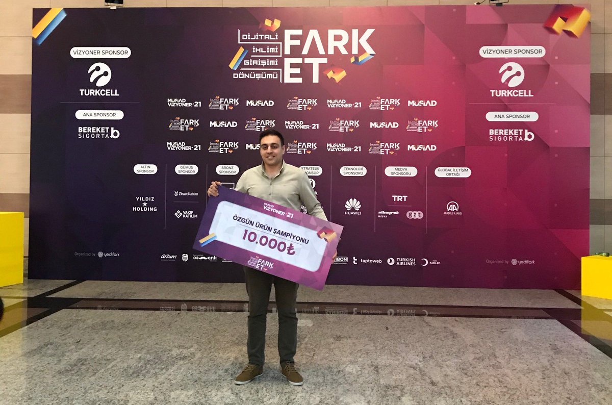 BilisimVadisiTR's tweet photo. 🏆Başarıyı #FarkEt !🏆 Bilişim Vadisi bünyesinde yer alan 9 start-up’la katıldığımız @MUSIADVizyoner’21’den ödülsüz dönmedik. 😉

Bilişim Vadisi Saha Robotik ekibi Speedy Market projesiyle “Özgün Ürün” kategorisinde ödüle layık görüldü. 👏🏻
@MUSIAD 

#BirlikteBaşarabiliriz https://t.co/GrlesZKUMh