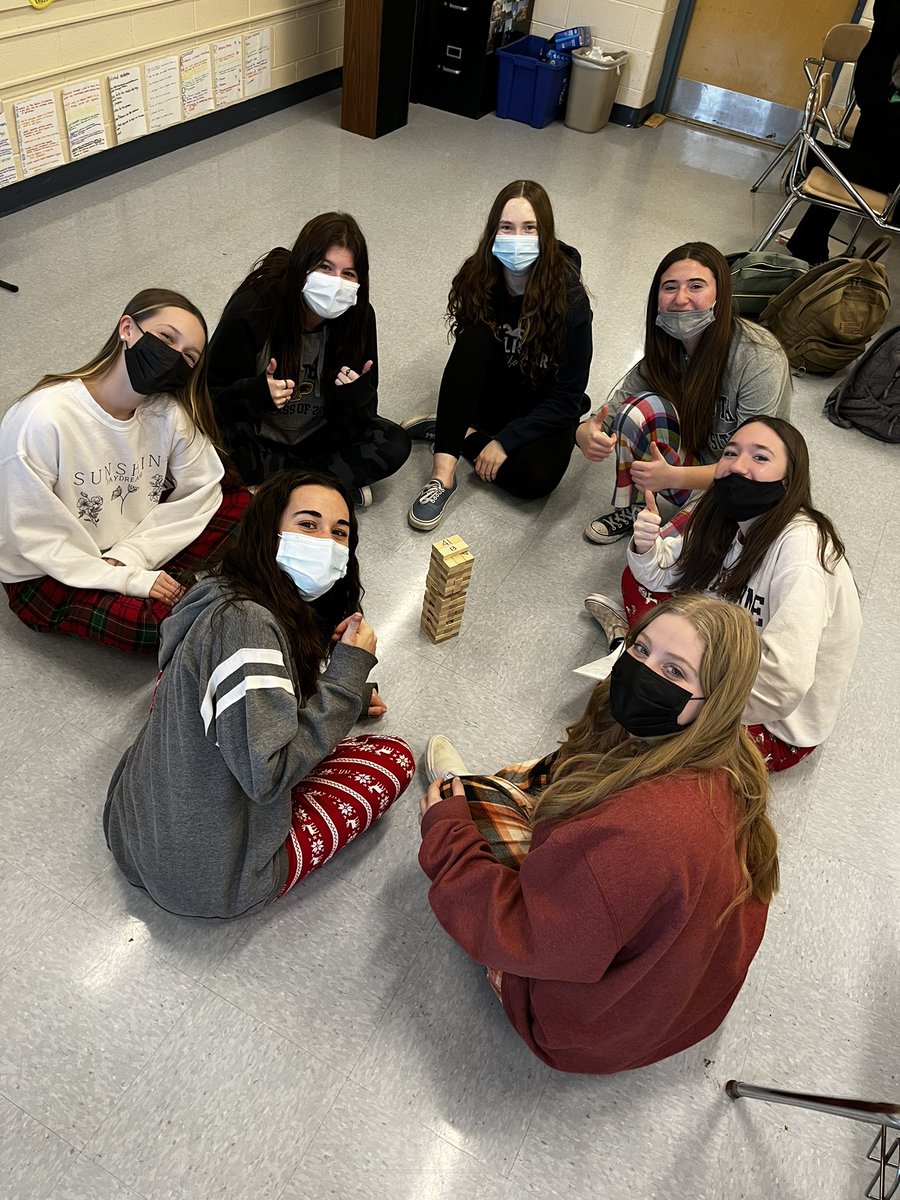 Miss_McCourt's tweet photo. Today we decorated our Rhetorical choices xmas tree and played jenga as a way to discuss our book club books. Ending the year in a fun and academic manner! Wishing everyone a happy and healthy new year, and a relaxing winter break!!! https://t.co/E8wIRRgsUH