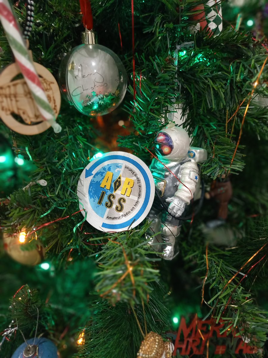 Crest Open On Christmas 2022 David Ryan's Tweet - "Merry Christmas All, Looking Forward To Getting  Antennas Up At New #Qth In 2022. Its Been A Fun Year In The #Vanshack  Looking Forward To More #Iss @Ariss_Status #
