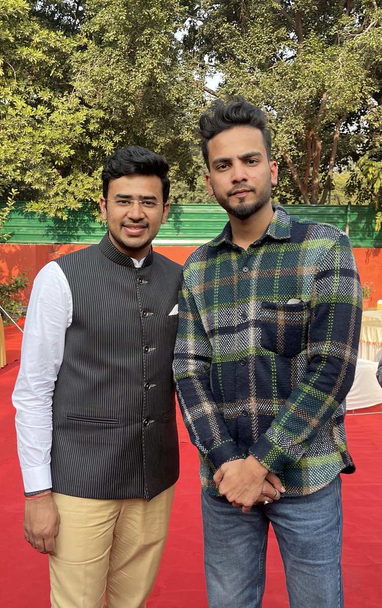 ElvishYadav's tweet photo. Future of Indian Politics @Tejasvi_Surya https://t.co/ue9Ujb4BKf