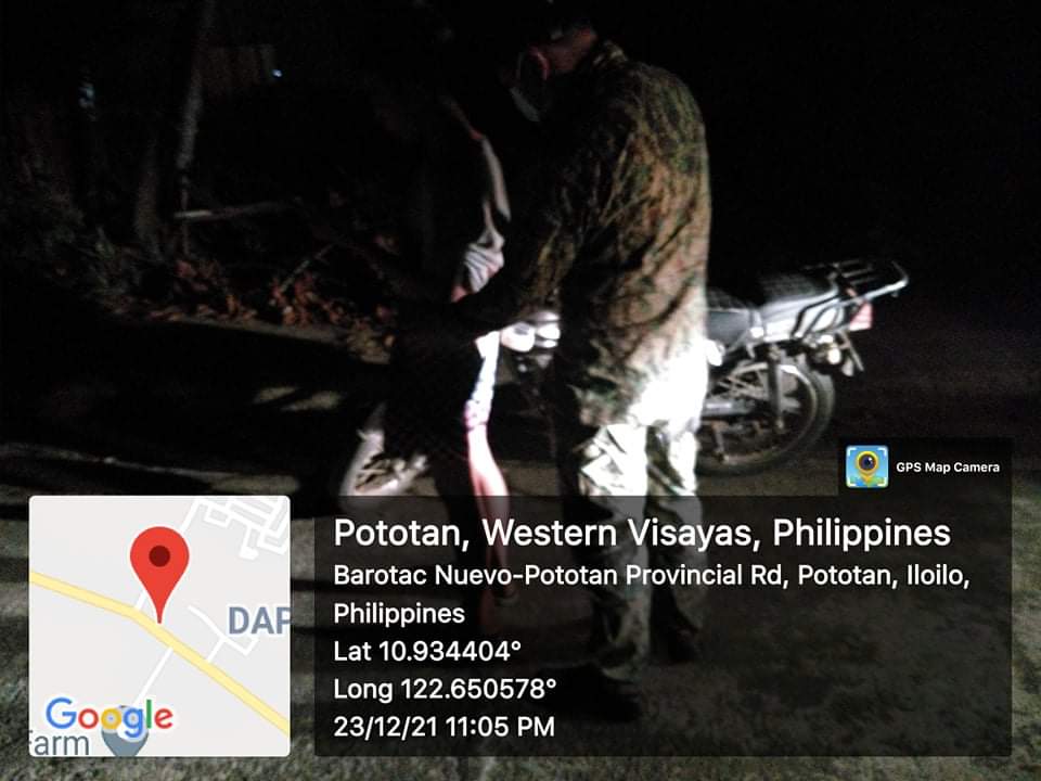 pototanilo2PNP's tweet photo. Conducted mobile and police presence in AOR .
#TeamPNP
#SecurityMeasure https://t.co/QCAao3XKfd